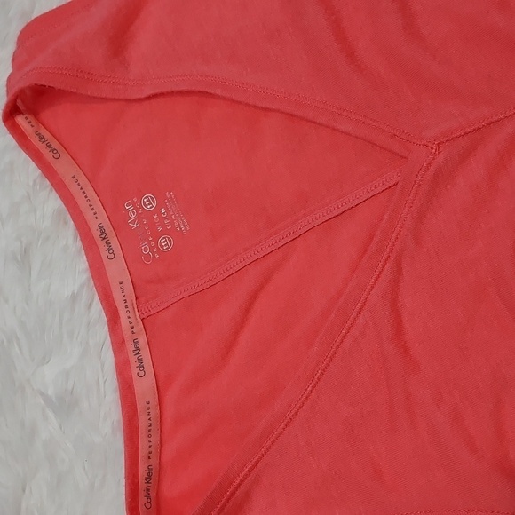 CALVIN Klein Performance Wick racer back tank top with back slit, size small - Picture 3 of 5